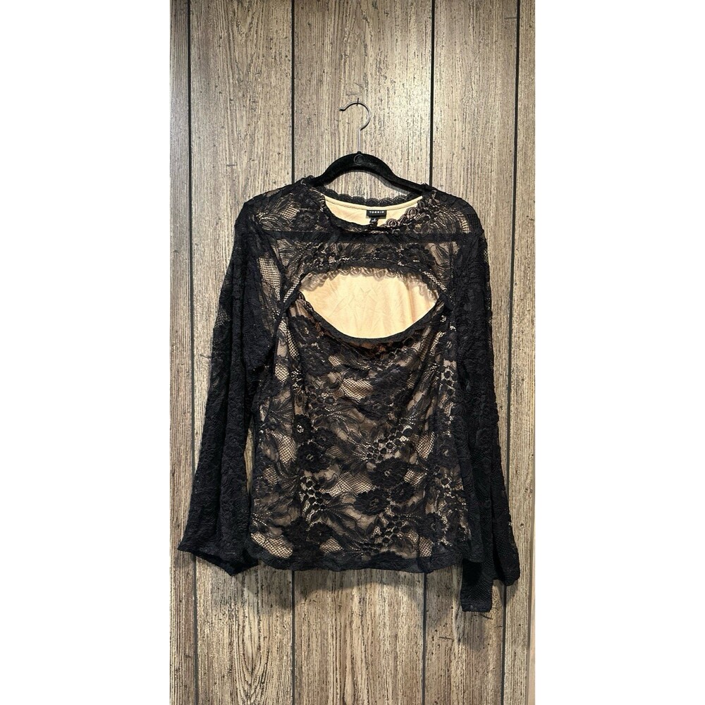 Torrid Keyhole Lace Top